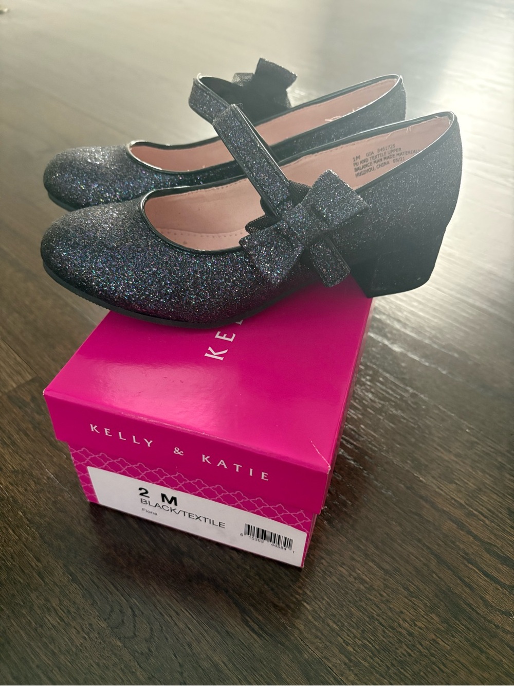Kelly & Katie Girls' Black Glitter Mary Jane Heels with Bow Fiona - Size 2
